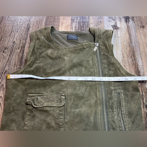 Diesel Suede Army Green Cropped Vest w/ Zipper Size Small - Picture 6 of 6
